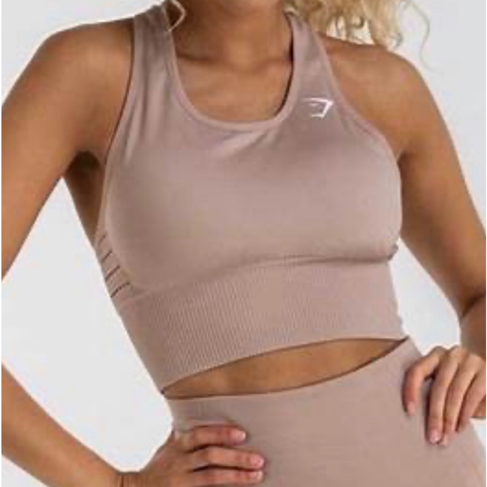 Gymshark Crop Top .